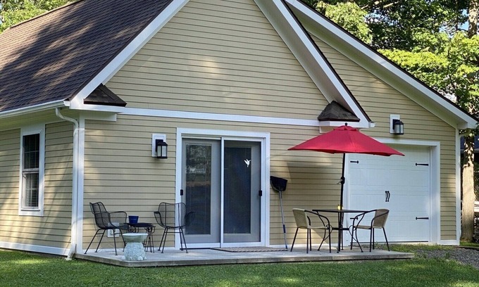 Bemus Point Cabaña | Chautauqua Lake Casa de lujo en la hermosa finca privada de 12 acres frente al lago