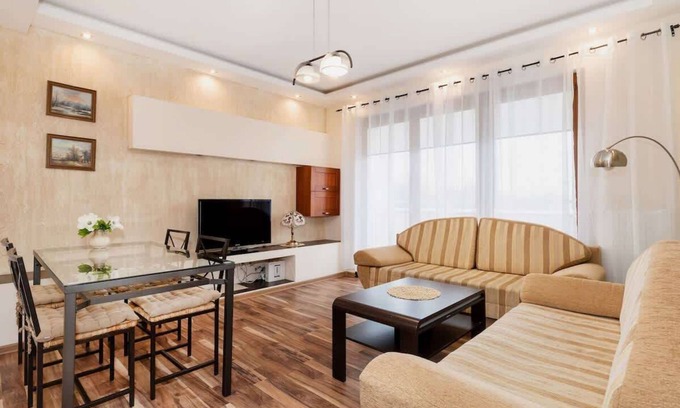 Swinoujscie Apartamento | Apartamento Chelmonskiego 6c / 14 con dormitorio y balcón.