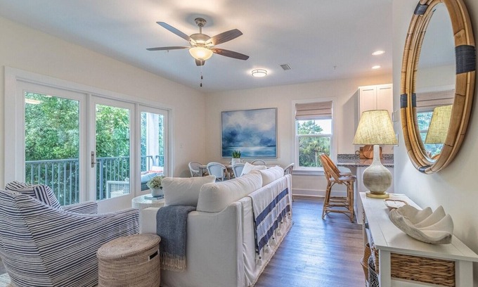 Santa Rosa Beach Cabaña | Cheeks on the Beach - Short Walk to the Ocean
