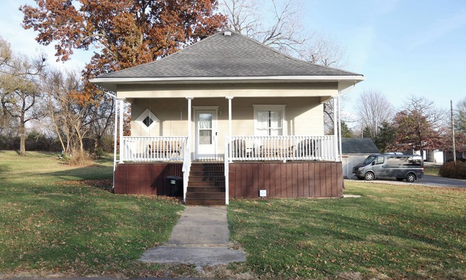Trenton Casa | Cheerful 2 Bedroom Home In Trenton City