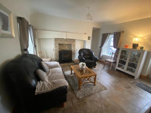 Shanavooneen Apartamento | Cheerful 3 bedroom country farm house