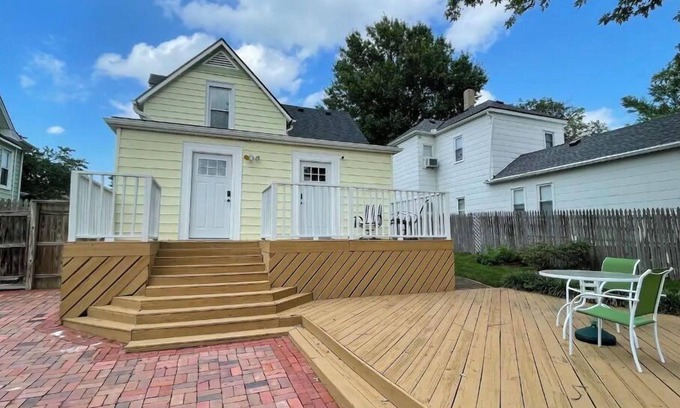 Independence Casa | Cheerful 4 bedroom close to historical/sport sites