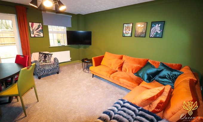Huntingdon Casa | Cheerful Queens Quarters Boutique Rooms