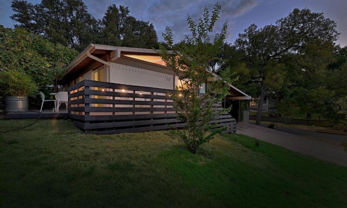 South River City Casa | Cheery Modern Retreat near SoCo & Downtown by Lodgewell