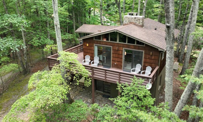 Deep Gap Cabina | Cheery on Top! WIFI - Dogs Ok - 2Fireplaces