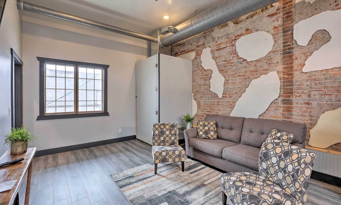 Cherokee Apartamento | Cherokee Vacation Rental - On Main Street!