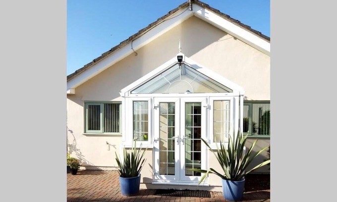 Begelly Casa | Cherry Cottage - Perfect base for two in beautiful Pembrokeshire