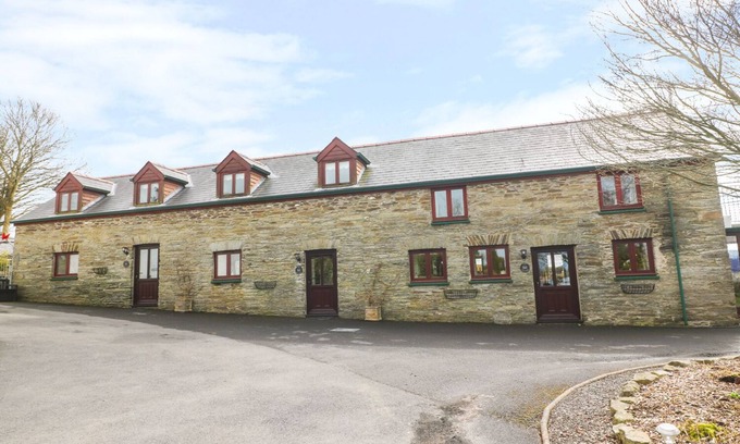 Llandysul Cabaña | Cherry Cottage, NEWCASTLE EMLYN