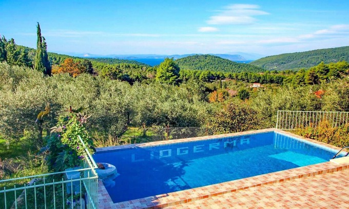 Alikias Villa | Cherry Cottage - Dos Habitaciones Villa, Capacidad 4