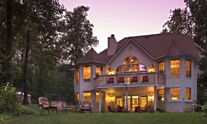 Stroudsburg Cama Y Desayuno | Cherry Valley Manor Luxury Bed and Breakfast