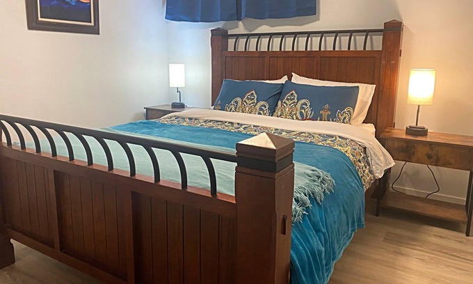 Cherryville Apartamento | Cherryville BnB A Cozy One Bedroom Basement Suite Nestled in the Mountains.