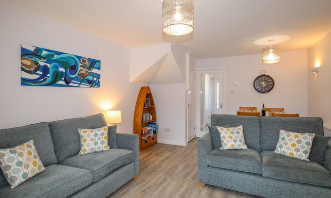 Wyke Regis Casa | CHESIL RETREAT, family friendly, country holiday cottage in Weymouth