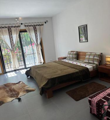 St. Louis Casa | Chez Diarra