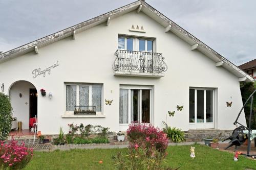 Lourdes Casa | Chez Germaine