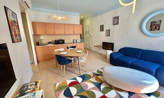 Opera Apartamento | Chez Laura & Thomas - charming 2BR Vieux Port/ Place Huiles & Estiennes d'Orves