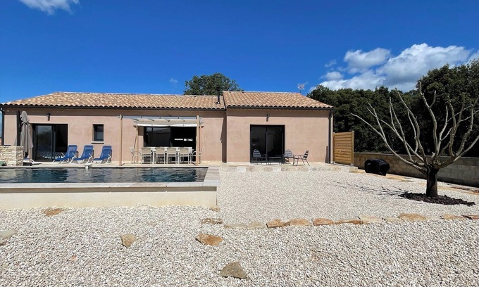 Orgnac-l'Aven Casa | Chez Léonie 4 bedroom house with swimming pool in South Ardèche