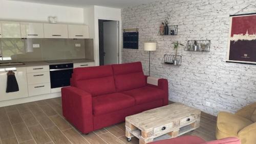 Monein Casa | Chez Luje