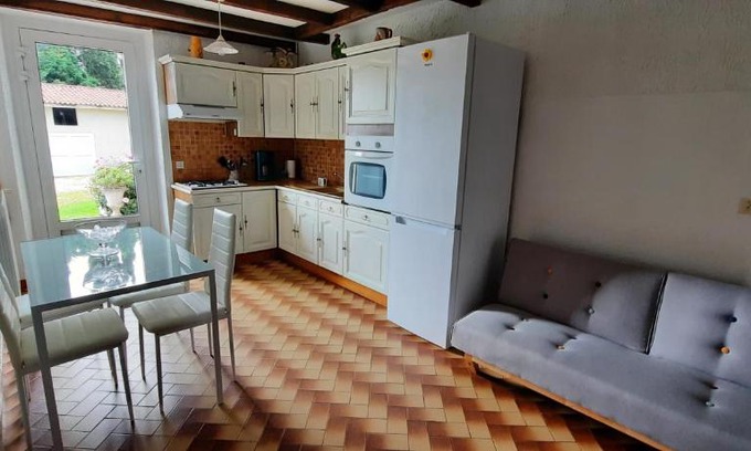 Boresse-et-Martron Apartamento | Chez Mamie Krema à la campagne