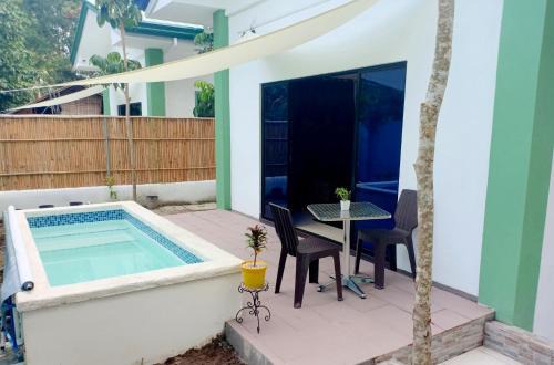 Valencia Casa | Chez Melanie Valencia Dumaguete GetAway