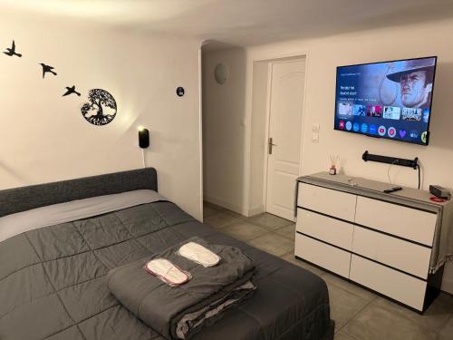 Sevran Apartamento | Chez Pascal et Louna au calme ! Proche de Paris, RER B, Roissy CDG Aéroport, Disneyland, Jacuzzi