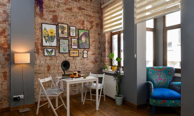 Galata Apartamento | Chic 1-bedroom apartment with WiFi, AC in amazing Istanbul