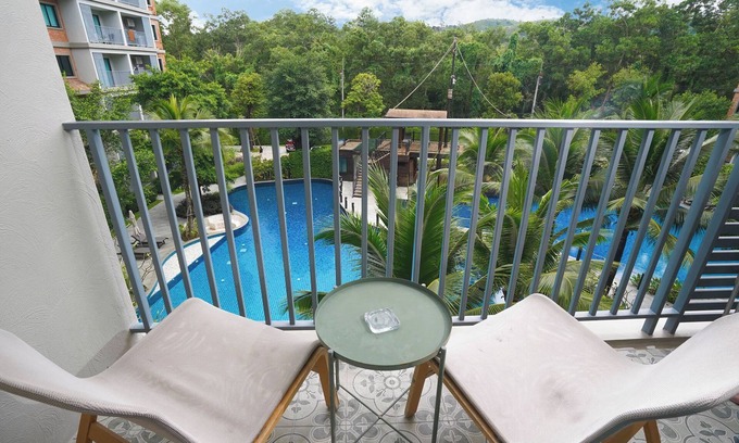 Sa Khu Apartamento | Chic 1-bedroom apartment 250M. to Nai Yang Beach with fitness room, WiFi