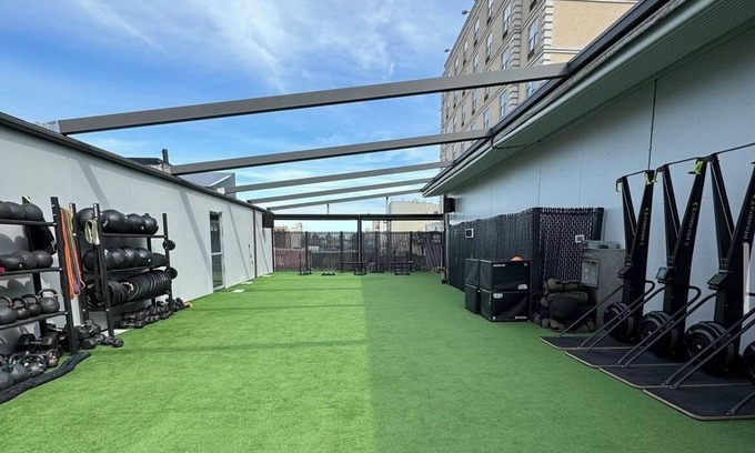 Queens Apartamento | Chic 1-bedroom corporate apartment in cool Long Island City with AC