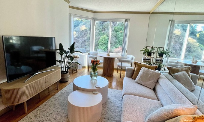 Telegraph Hill Apartamento | Chic 1-bedroom with fitness room, suna and WiFi in brilliant San Francisco