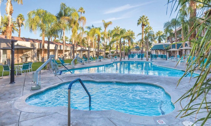 Uptown Design District Apartamento | Chic 2-bedroom in enjoyable Palm Springs