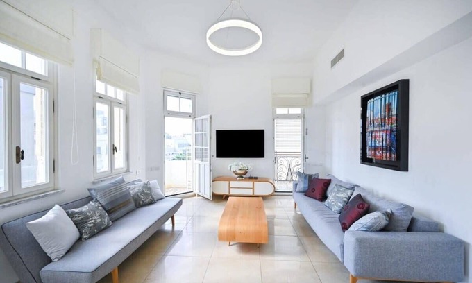 Tel Aviv City Center Apartamento | Chic 2BR Apartment close to the beach by HolyGuest