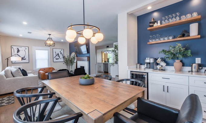 East Side Casa | Chic 4BR/3BA House – 10 min to Mercedes‑Benz – Private Deck + BBQ
