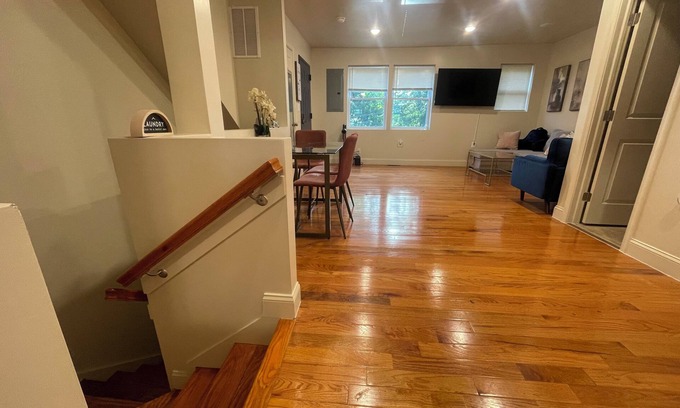 Washington Apartamento | Chic 5-bedroom/ 2 B apartment in Washington with AC, WiFi