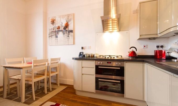Eastbourne Seafront Apartamento | Thorne Lodge - elegante y céntrico apartamento en el primer piso