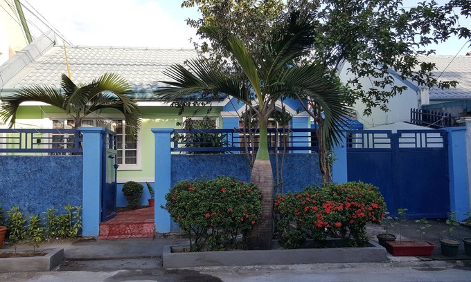 Novaliches Villa | Elegante y Confort de casa cerca de All