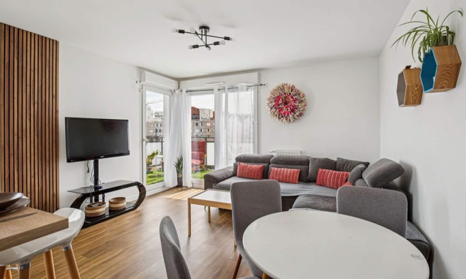 Bezons Apartamento | Chic and comfortable apart with Parking and balcony