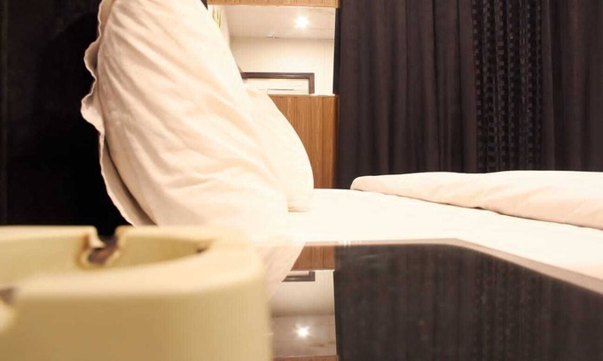 Gulberg Apartamento | Chic And Cozy Apartment in Downtown