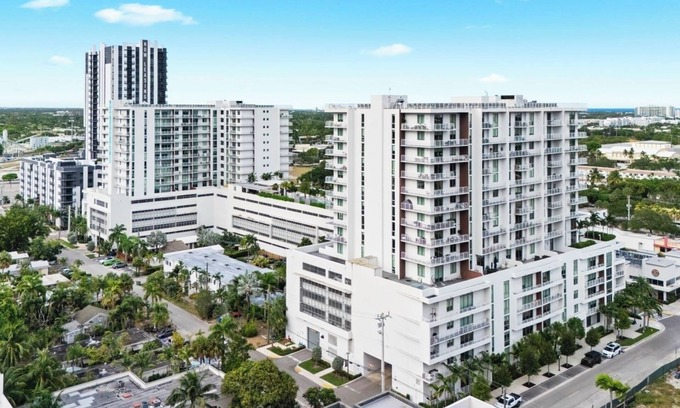 Flagler Village Apartamento | Chic 2BR Downtown Fort Lauderdale Apt w/ Pool