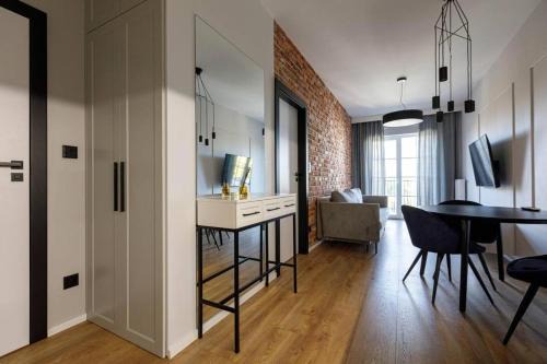 Stare Miasto Apartamento | Chic Apartments - Cozy and Stylish - City Center - JP19