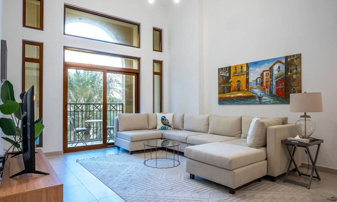 Jumeira 3 Apartamento | Chic Apt by Burj Al Arab | 5-Star Amenities & Pool