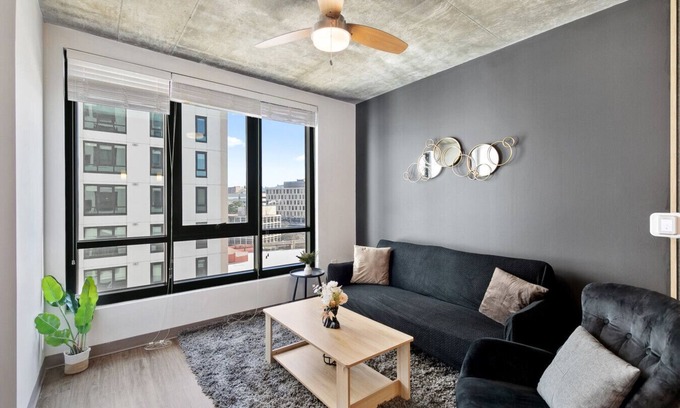 Birmingham Apartamento | Chic, Central Birmingham Condo – 2BR!