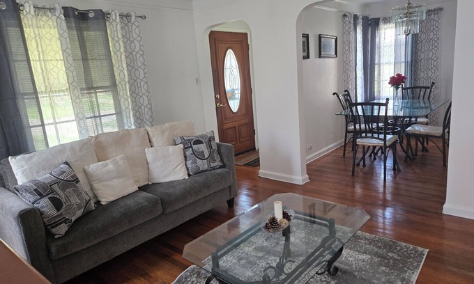 Detroit Casa | Chic City Charm Meets Comfort – Loaded with Amenities, A Great Family Getaway