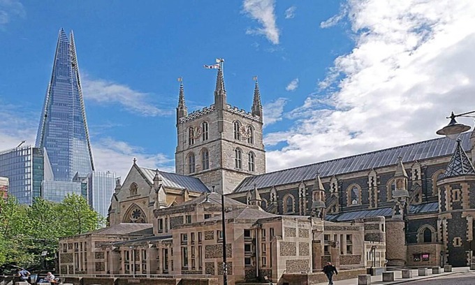 Cathedrals Apartamento | Chic City Retreat by Borough Market