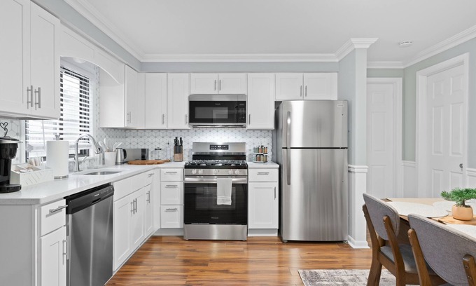Hasbrouck Heights Apartamento | Chic & Cozy 1-Bedroom Apartment : 25 min from NYC