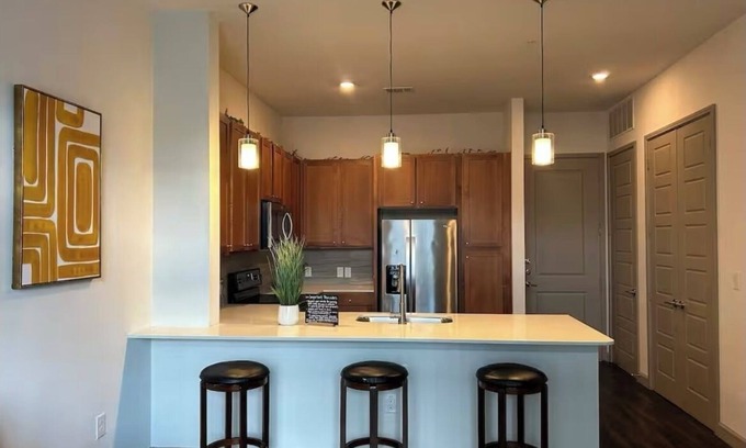 Central Business District Apartamento | Chic & Cozy Downtown Getaway in Houston