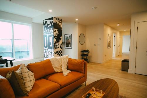 North End Apartamento | Chic Cozy Retreat - 2BR - Stunning North End Views