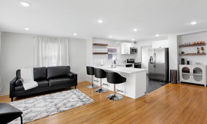 Diamond Lake Casa | Chic Escape Near Mall of America