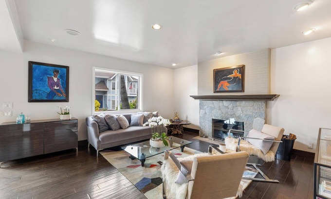 Hill Section Casa | Chic Family Beach Home on Coveted Flat Walk Street. Pet Friendly!