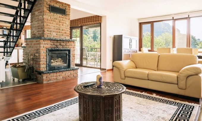 Derbent Apartamento | Chic Flat w Terrace, Garden, Fireplace in Nature