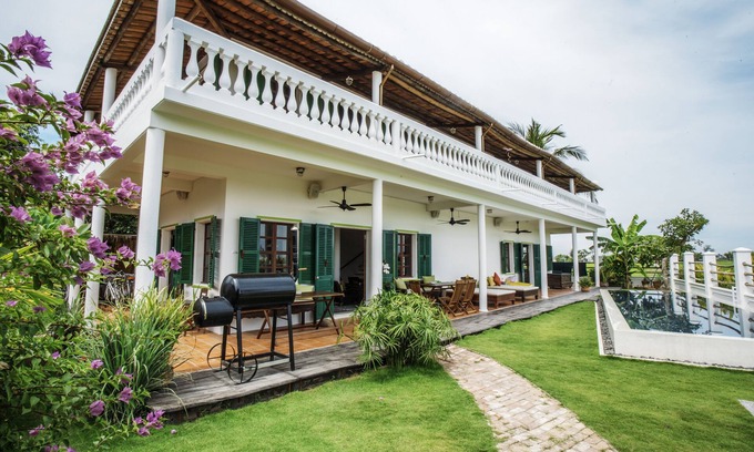 Cam Chau Casa | Chic French Colonial Villa in the rice fields