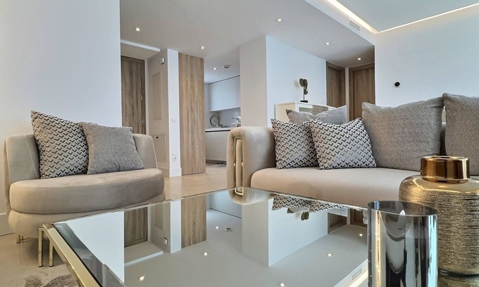 San Roque Apartamento | Chic Mediterranean Living: A Three-Bedroom Penthouse Situated in the San Roque Club Resort